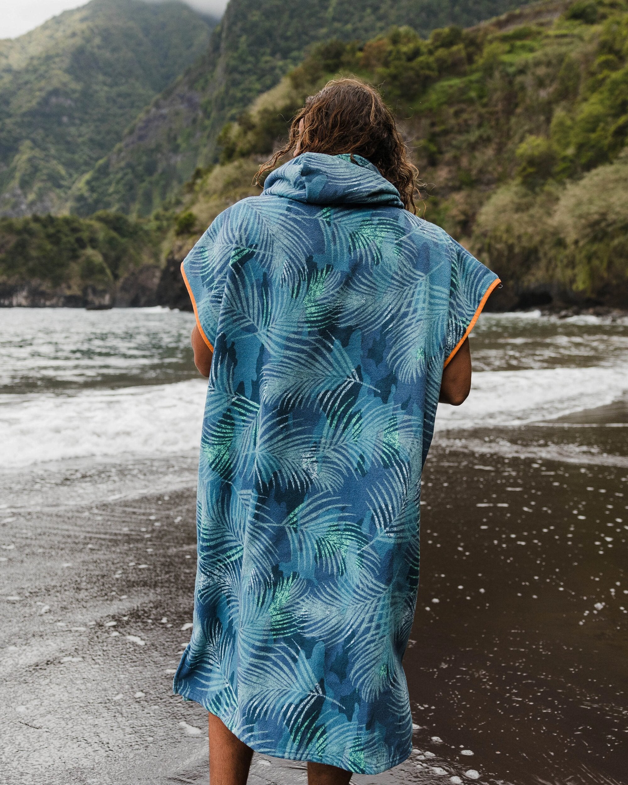 Tulum Recycled Towel Poncho - Palm Camo Moonlight - Lifestyle - Male