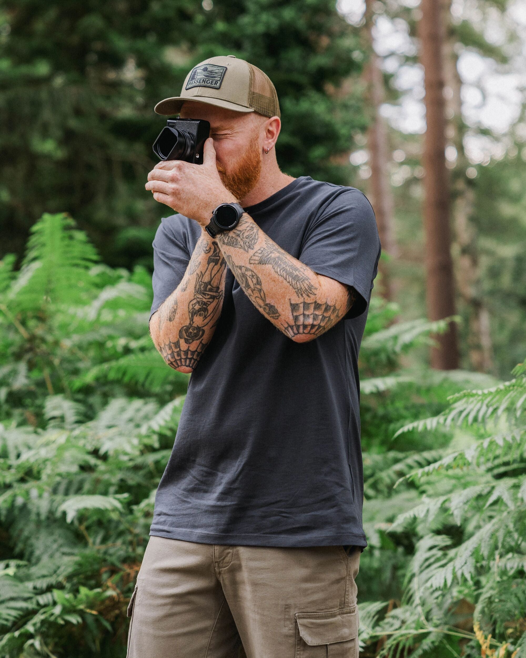 Roamer Men's Recycled Cotton T-Shirt - Black - Lifestyle