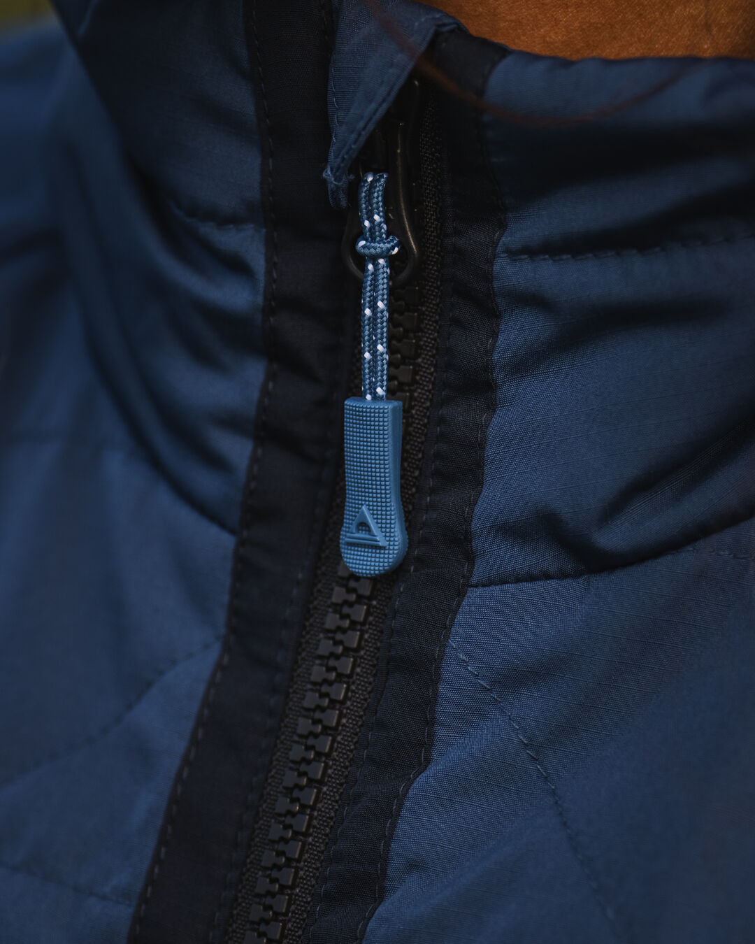 Trace Recycled Thermore® Insulated Jacket - Dark Denim/ Apricot - Lifestyle