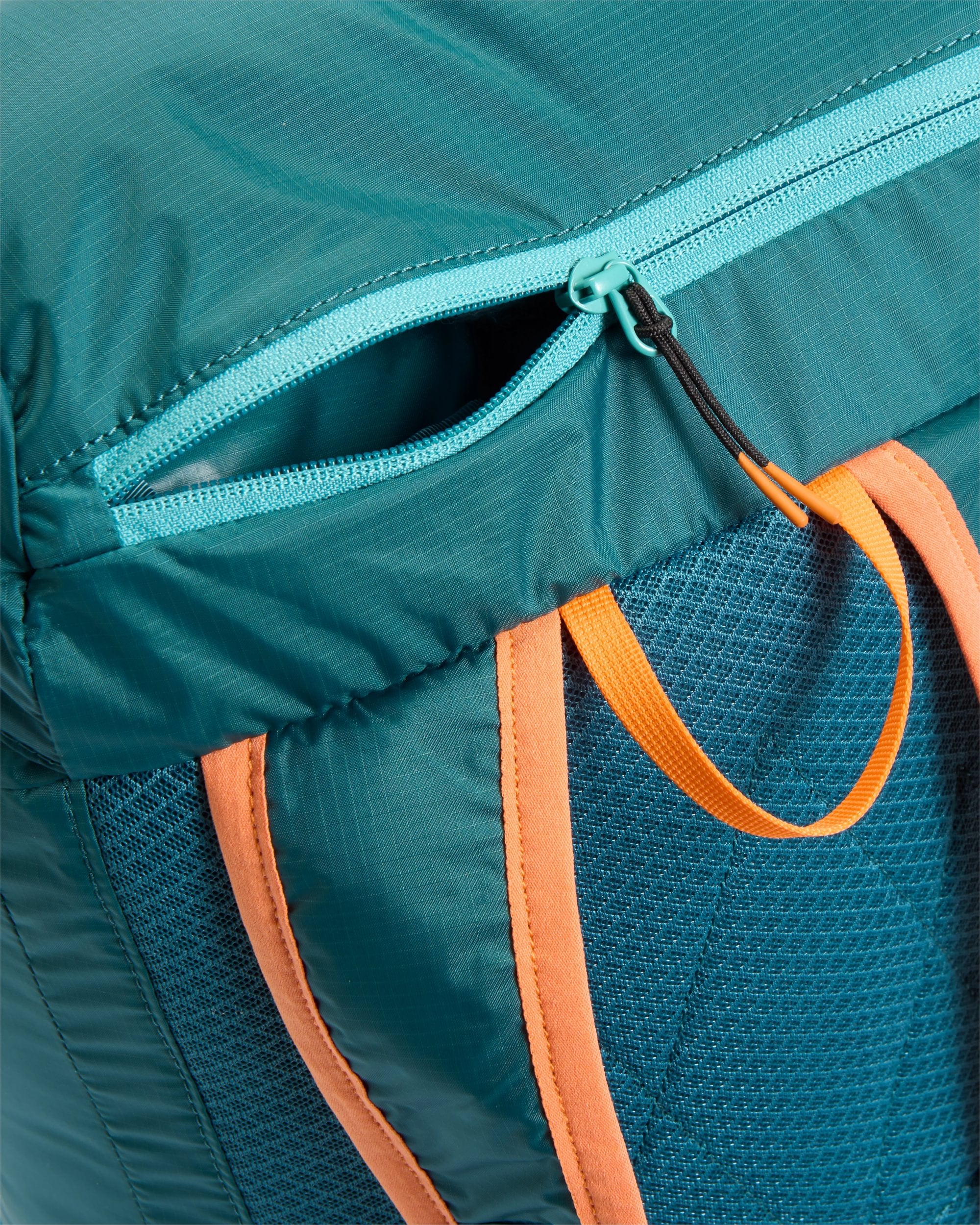 Travelscape Light 24L Backpack - Mediterranean/ Ocean Teal - Flatlay