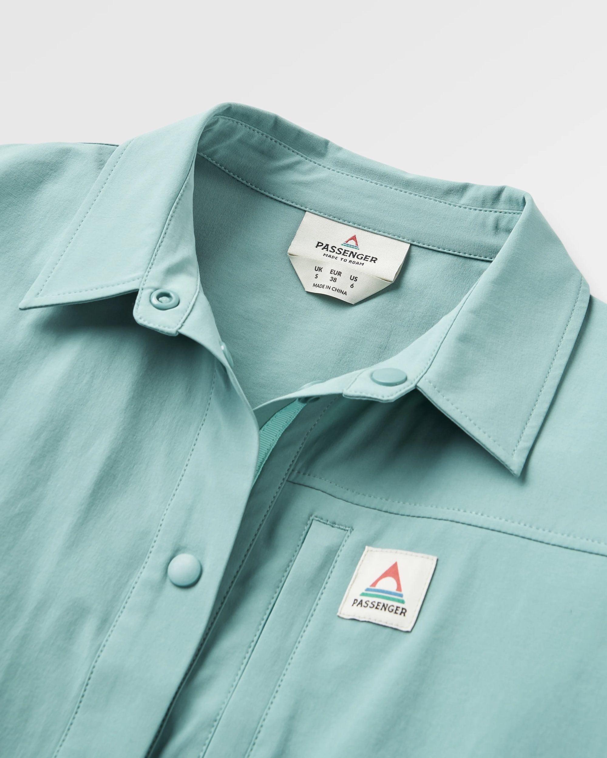 Navigate Stretch Shirt - Arctic - Flatlay