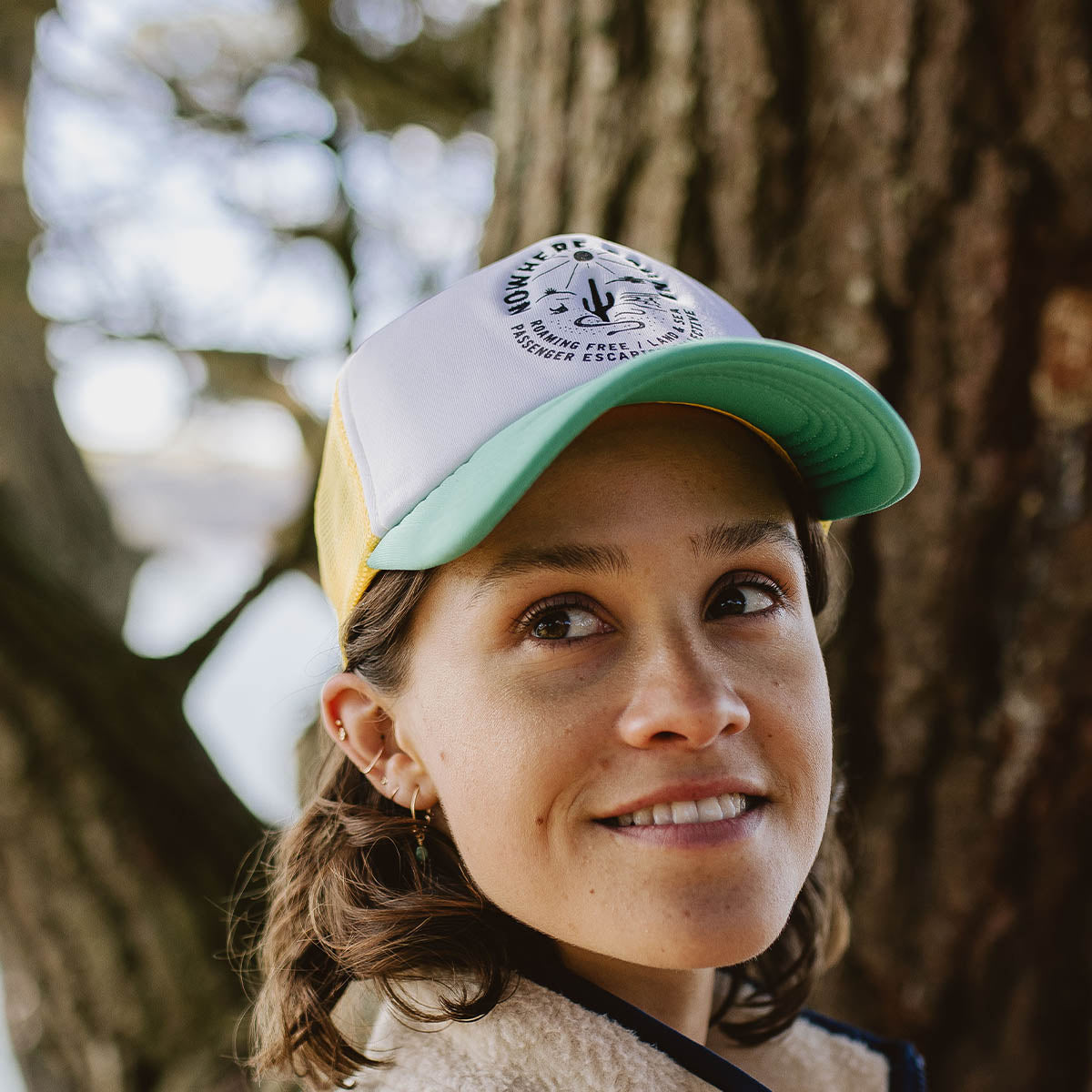 Womens_Land & Sea Snapback Trucker Cap - Sea Foam Green