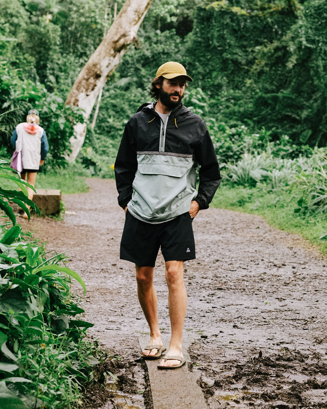 Flow 1/2 Zip Recycled Waterproof Jacket - True Black/Pistachio